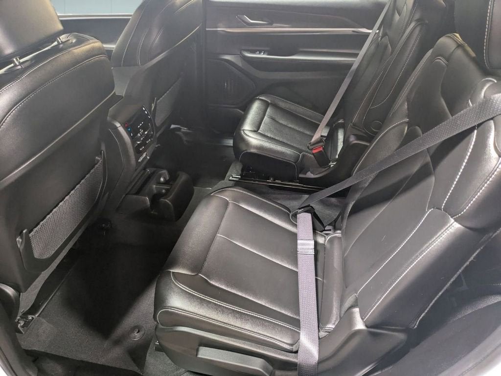 2025 Jeep Grand Cherokee L Limited 4x4