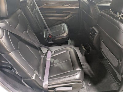 2025 Jeep Grand Cherokee L Limited 4x4