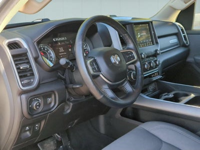 2020 RAM 1500 Big Horn Crew Cab 4x4 5'7" Box