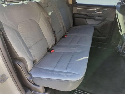 2020 RAM 1500 Big Horn Crew Cab 4x4 5'7" Box