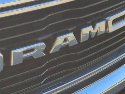 2020 RAM 1500 Big Horn Crew Cab 4x4 5'7" Box