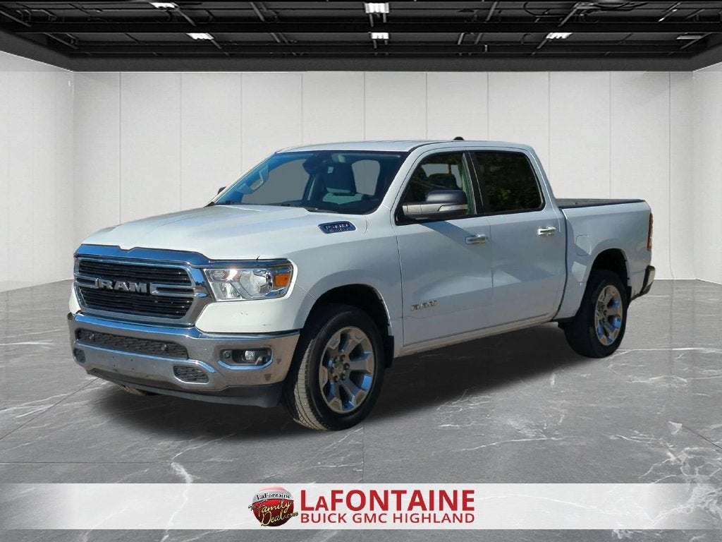 2020 RAM 1500 Big Horn Crew Cab 4x4 5'7" Box