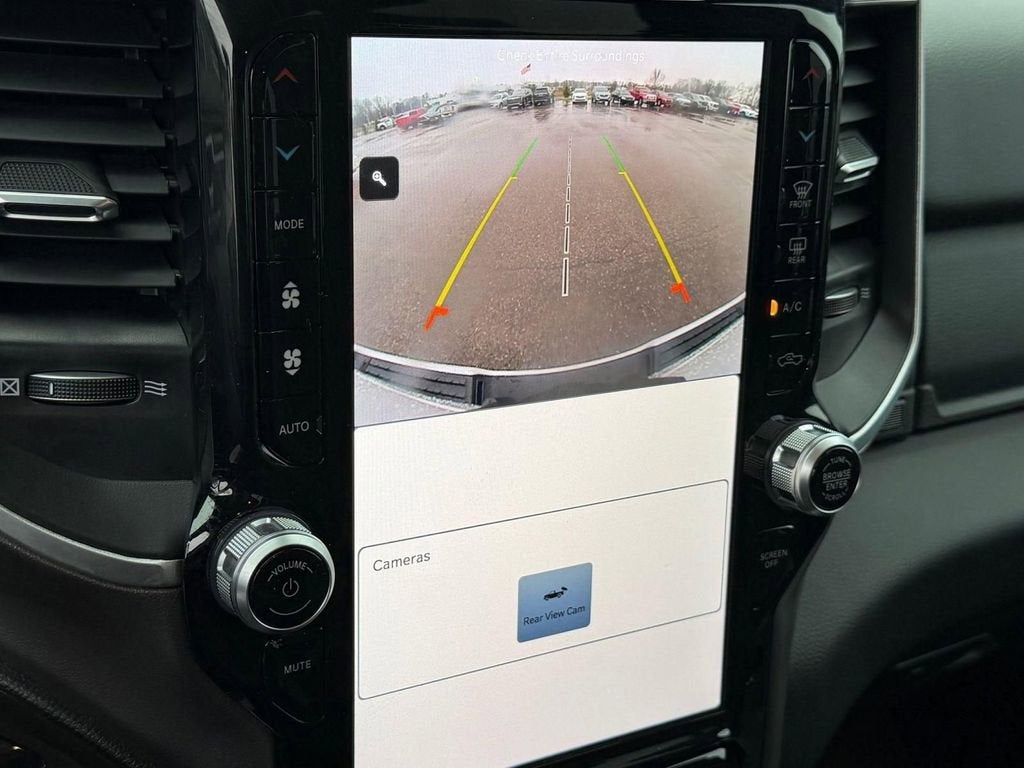 2023 RAM 1500 Big Horn Crew Cab 4x4 6'4" Box