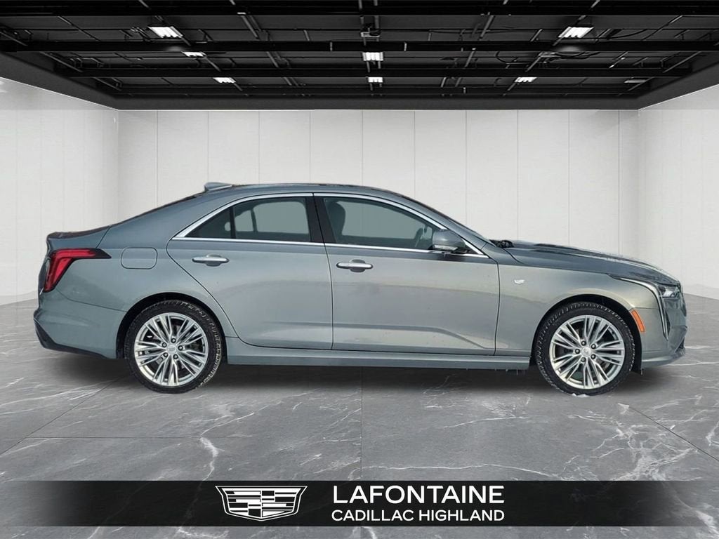 2023 Cadillac CT4 Premium Luxury