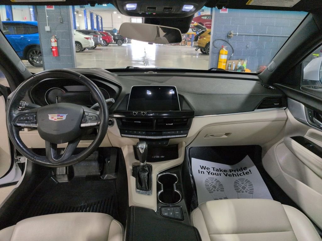 2023 Cadillac CT4 Luxury