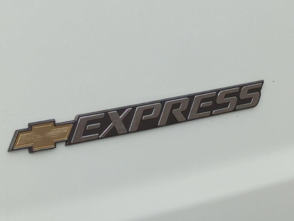 2025 Chevrolet Express Cargo WT