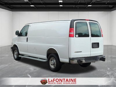2025 Chevrolet Express Cargo WT