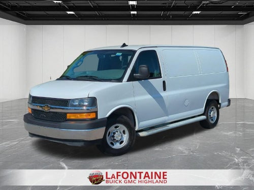 2025 Chevrolet Express Cargo WT