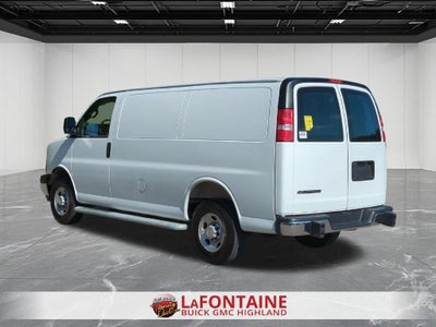 2025 Chevrolet Express Cargo WT