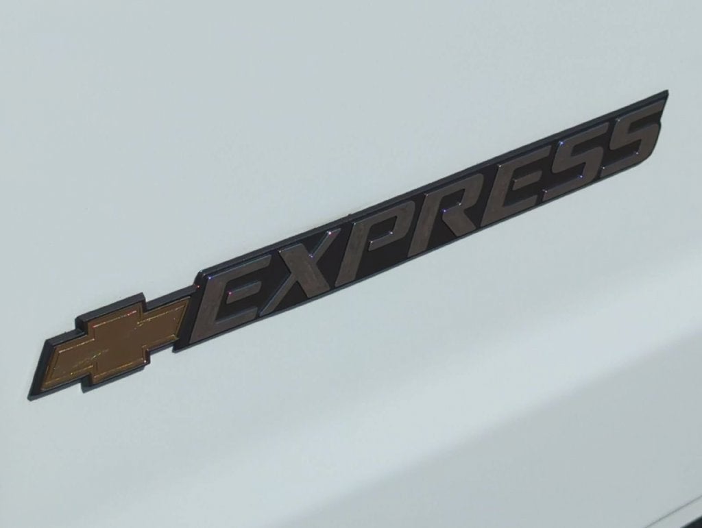 2025 Chevrolet Express Cargo WT