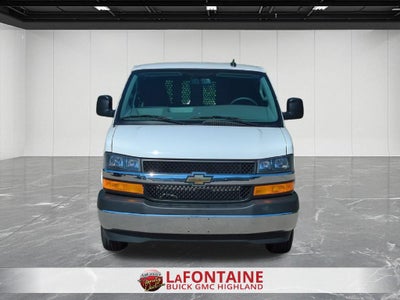 2025 Chevrolet Express Cargo WT
