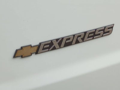 2025 Chevrolet Express Cargo WT