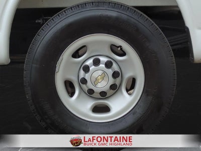 2025 Chevrolet Express Cargo WT