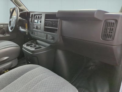 2025 Chevrolet Express Cargo WT