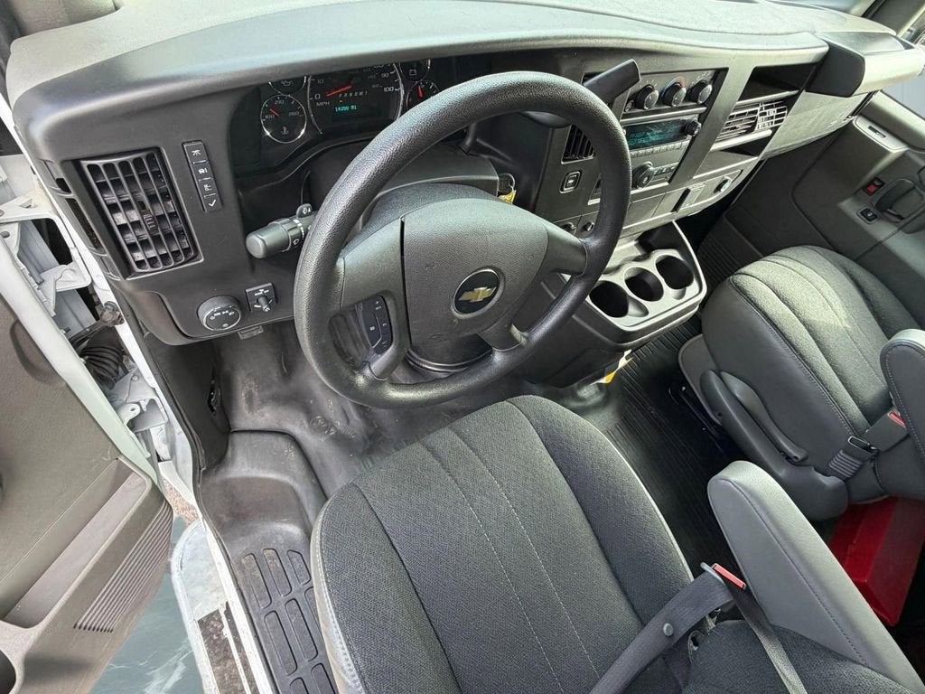 2024 Chevrolet Express Cargo 2500 WT