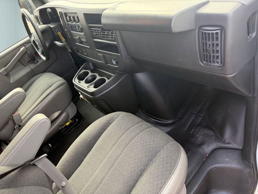 2024 Chevrolet Express Cargo 2500 WT