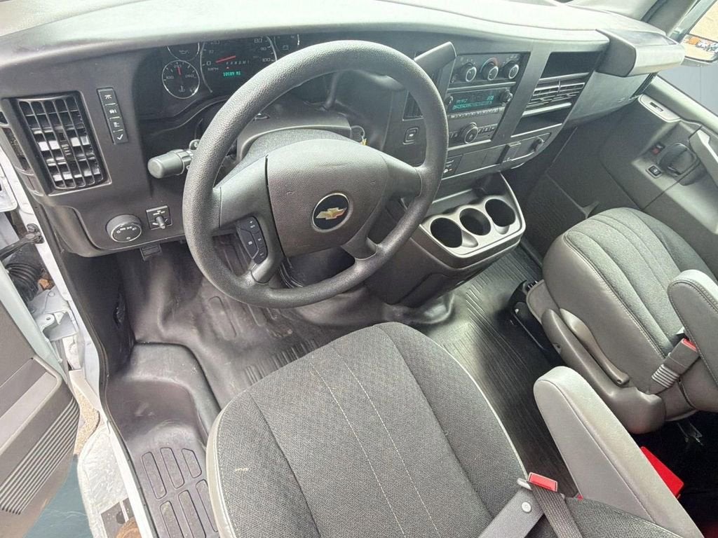 2024 Chevrolet Express Cargo 2500 WT