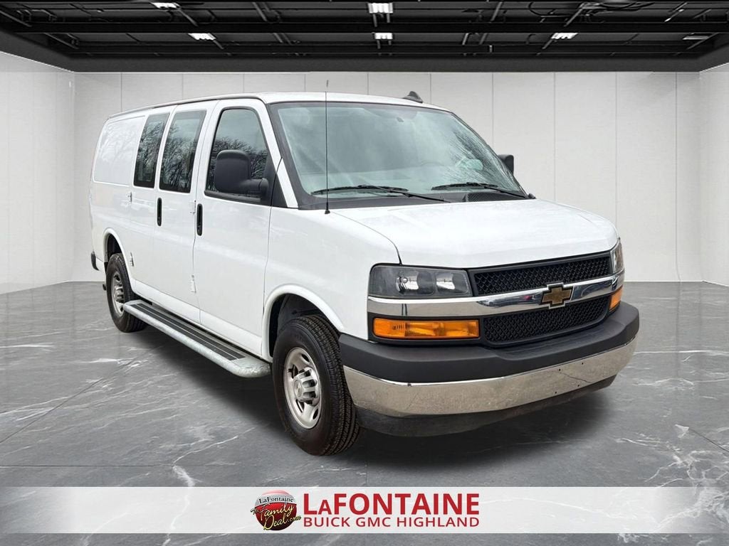 2024 Chevrolet Express Cargo 2500 WT