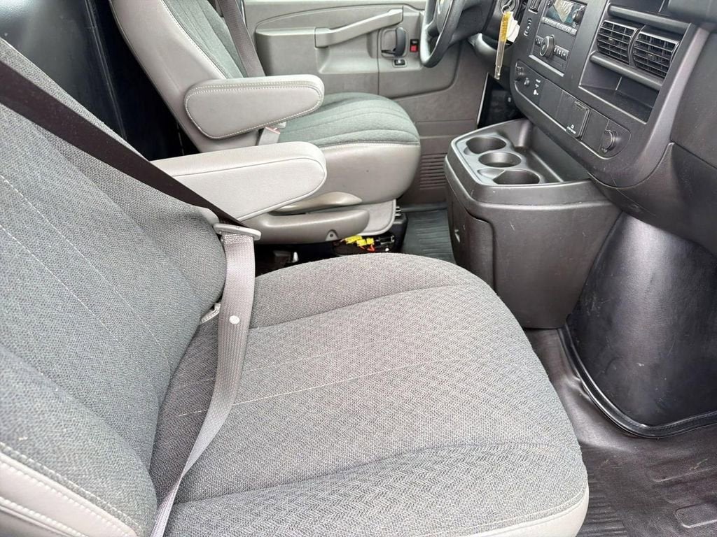 2024 Chevrolet Express Cargo 2500 WT