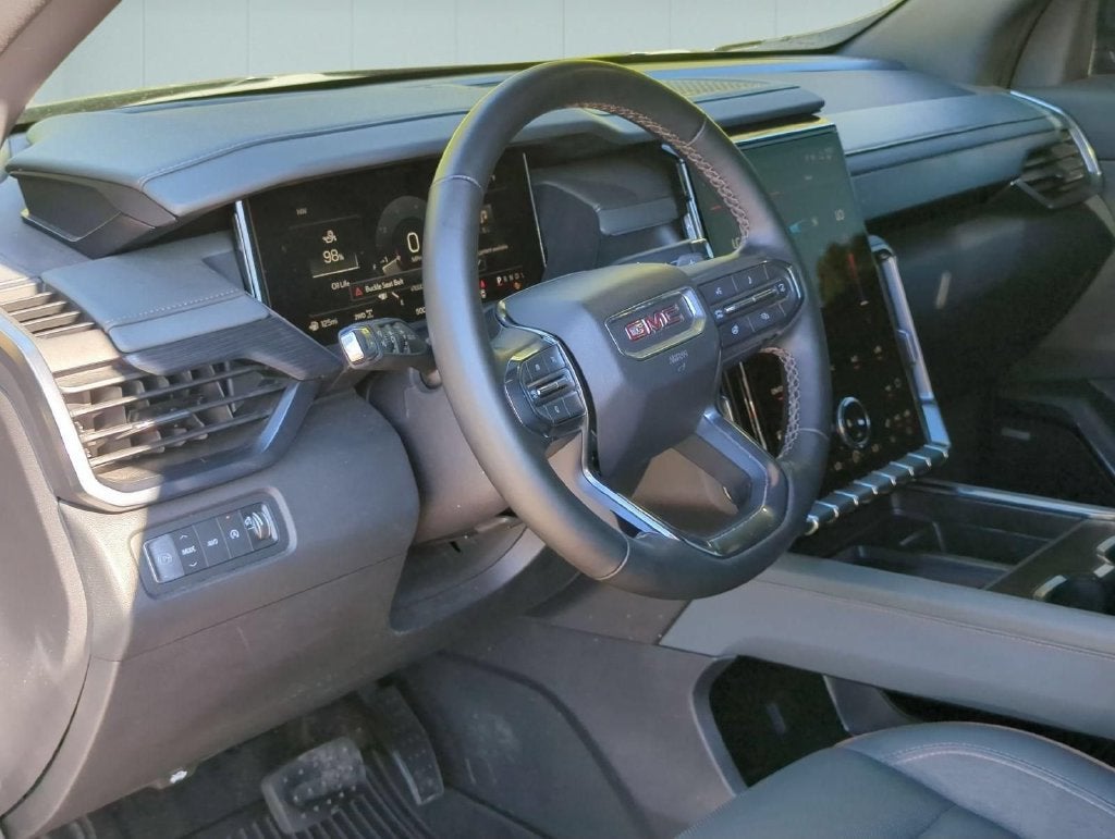 2024 GMC Acadia AT4