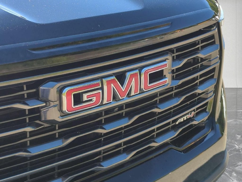 2024 GMC Acadia AT4