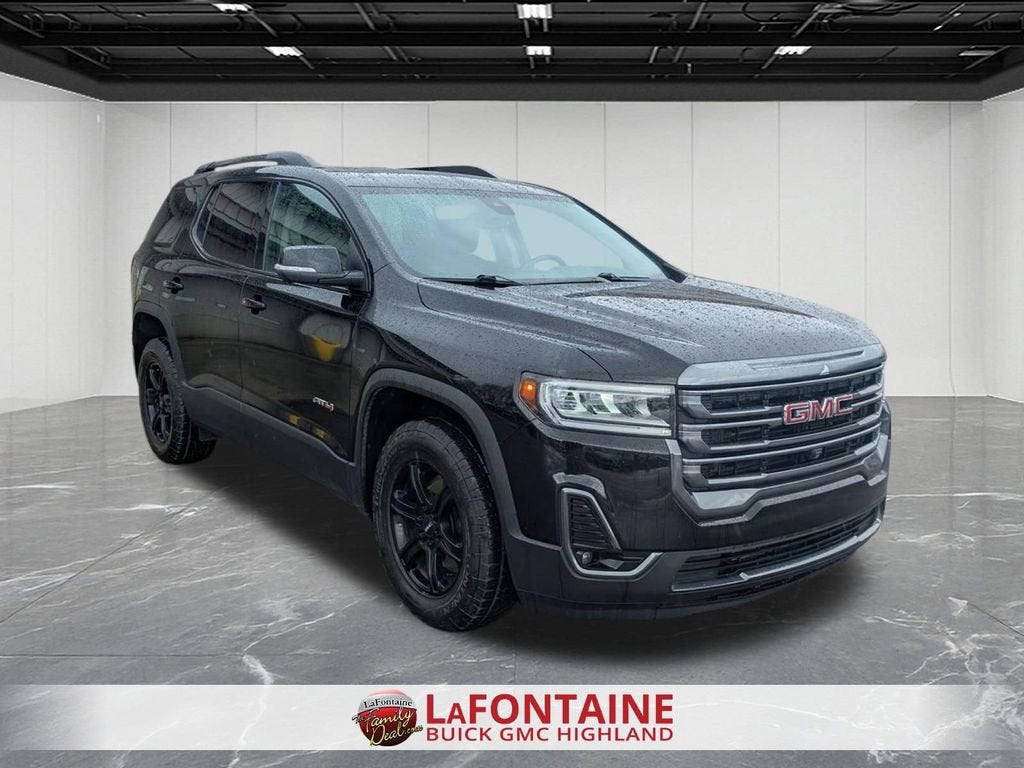 2023 GMC Acadia AT4