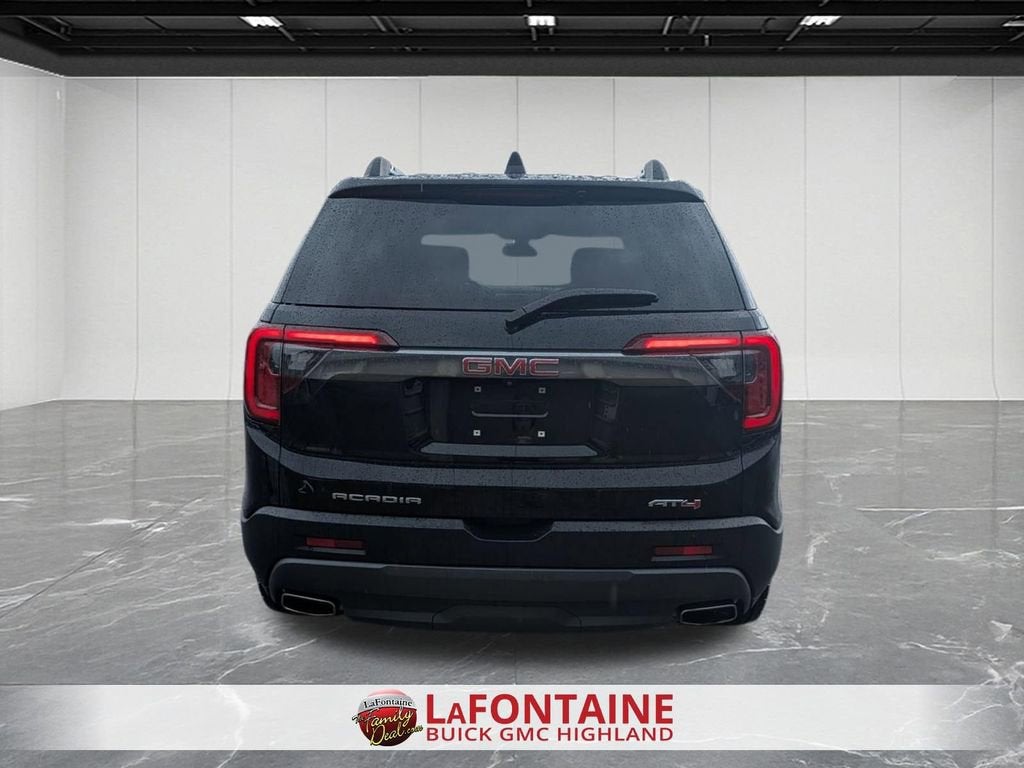 2023 GMC Acadia AT4