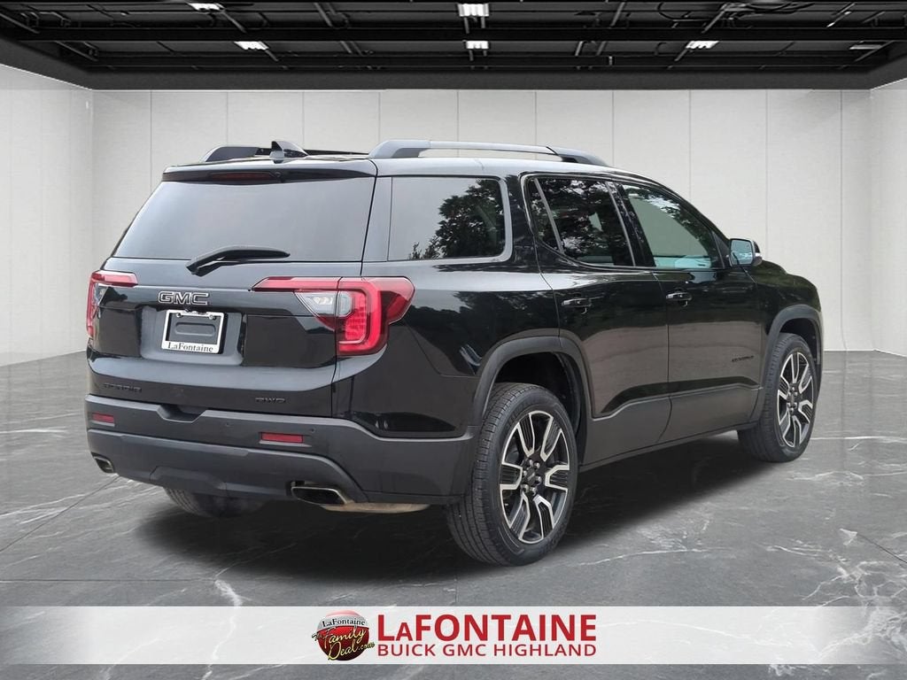 2021 GMC Acadia SLT