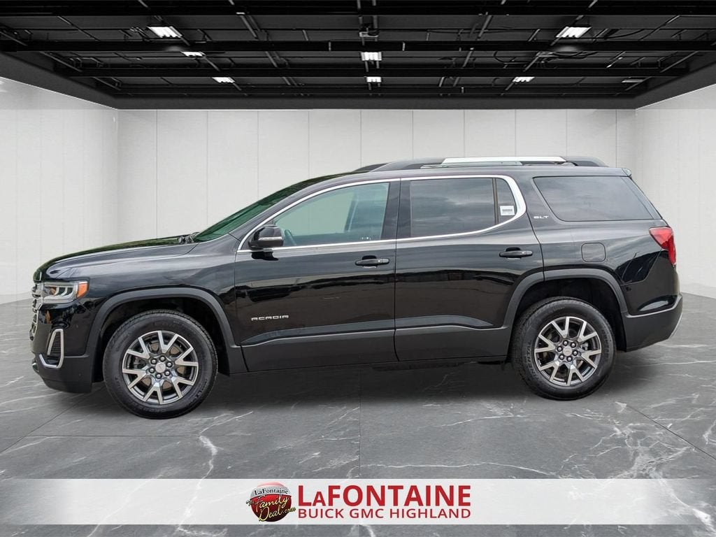 2023 GMC Acadia SLT