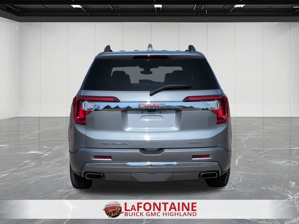 2023 GMC Acadia Denali