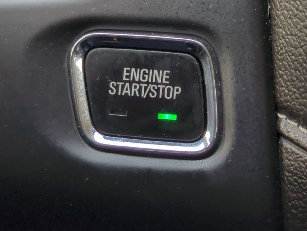 2022 GMC Acadia Denali