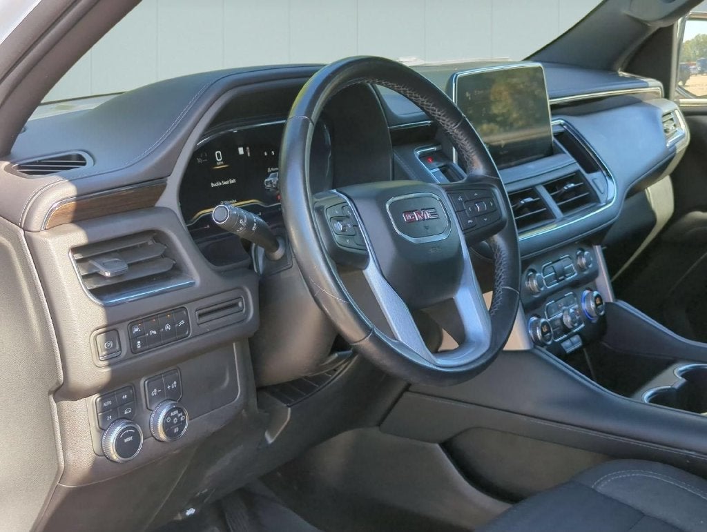 2022 GMC Yukon XL SLE