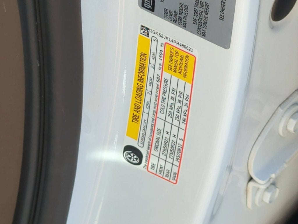 2023 GMC Yukon XL Denali