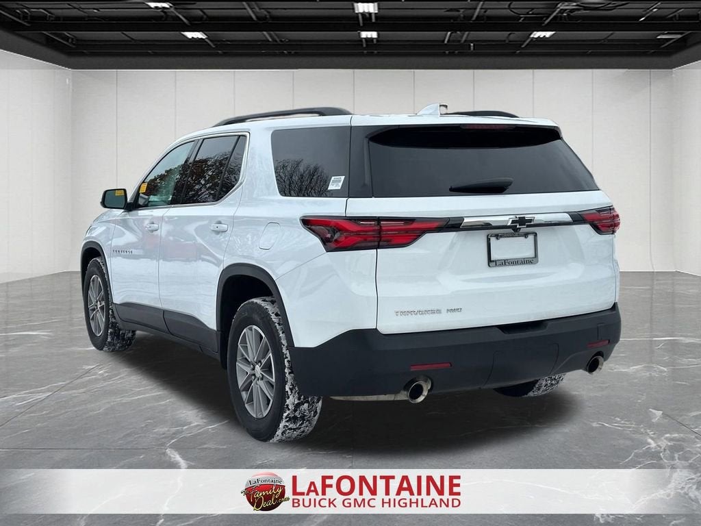 2023 Chevrolet Traverse LT Cloth