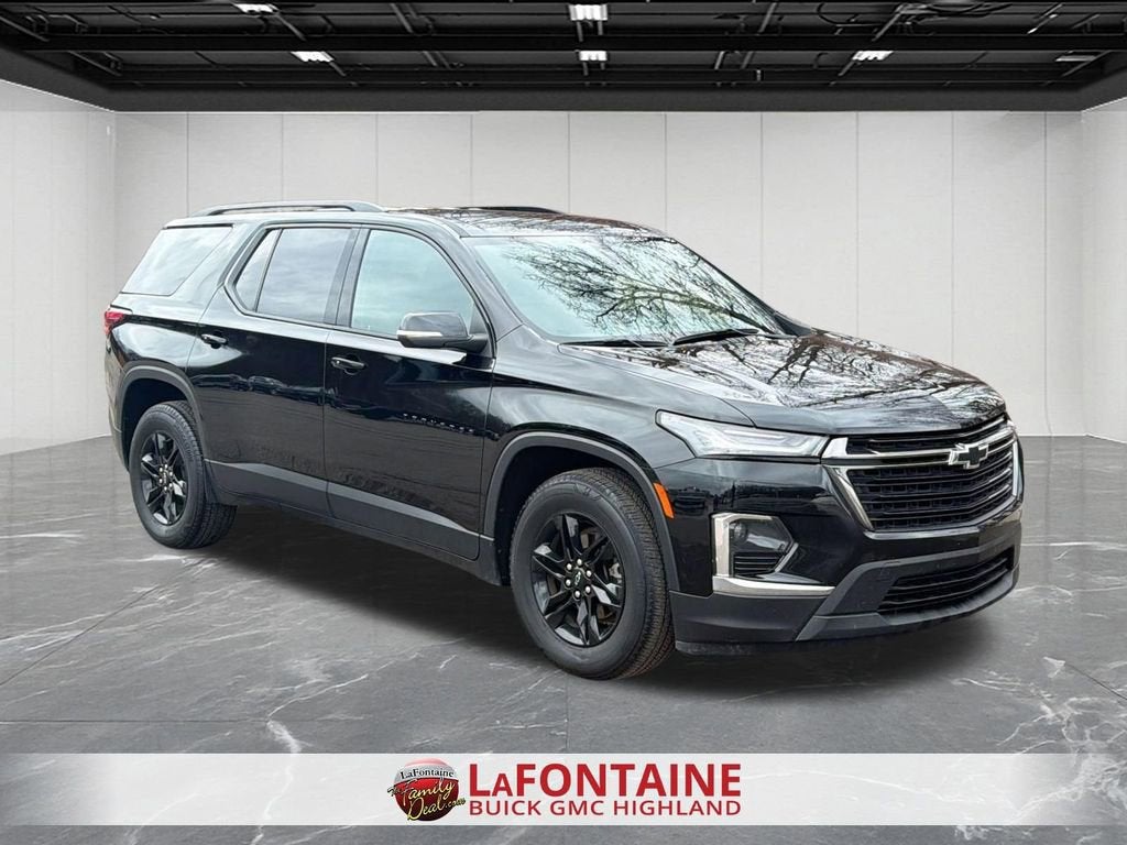 2023 Chevrolet Traverse LT Leather