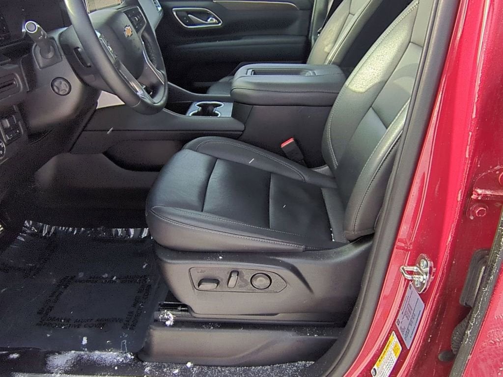 2024 Chevrolet Suburban LT