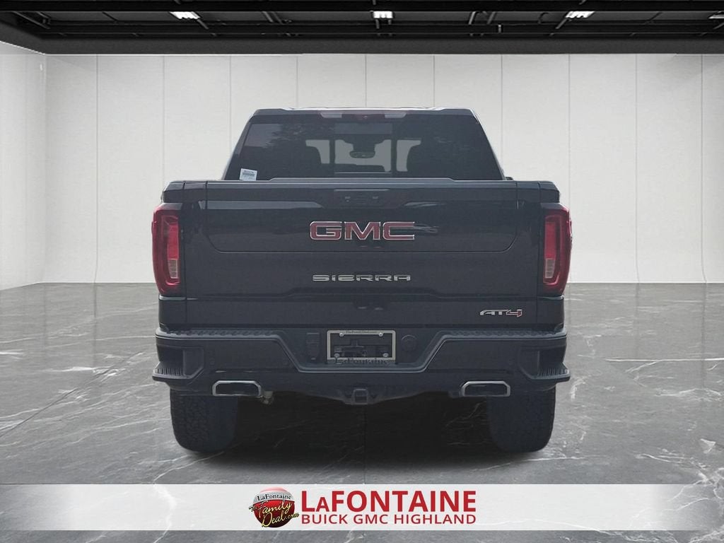 2023 GMC Sierra 1500 AT4