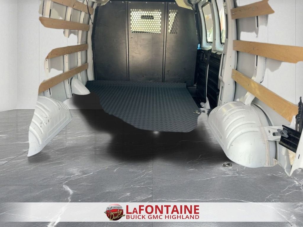 2024 GMC Savana Cargo 2500 Work Van