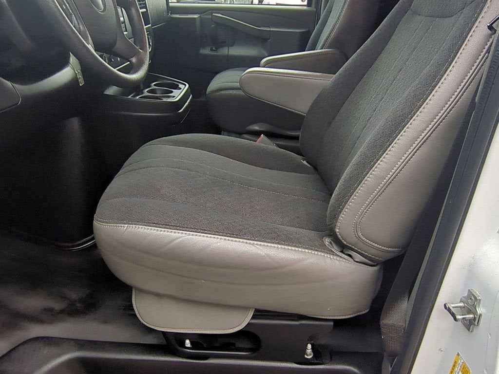 2023 GMC Savana Cargo 2500 Work Van