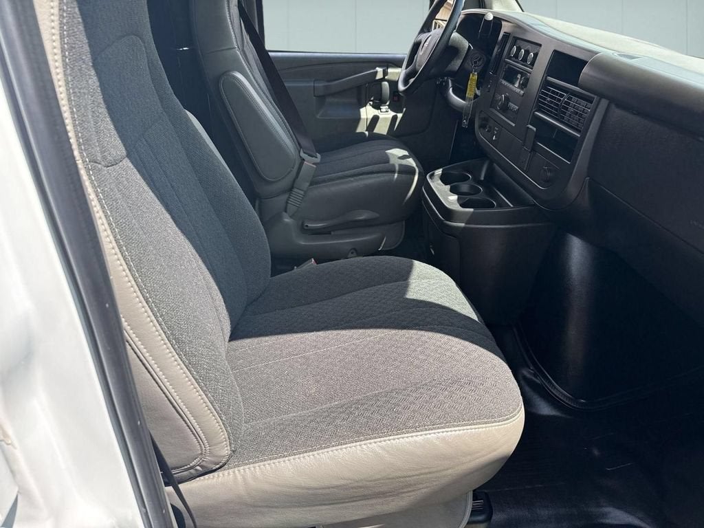 2024 GMC Savana Cargo 2500 Work Van