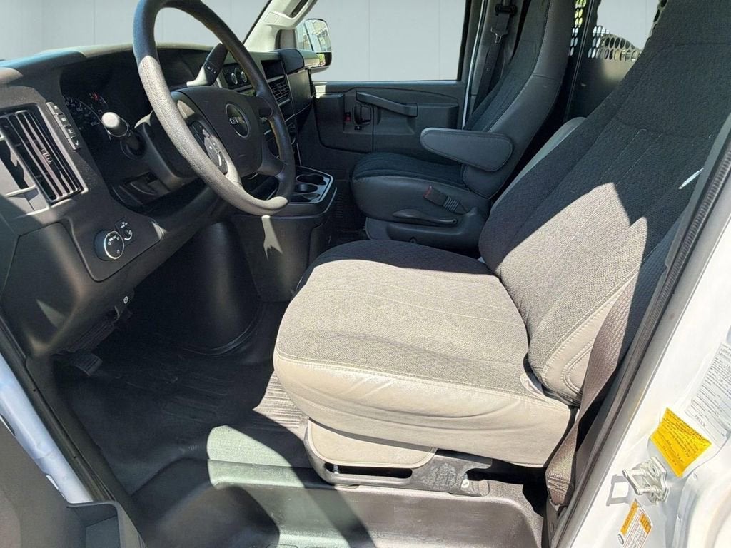 2024 GMC Savana Cargo 2500 Work Van