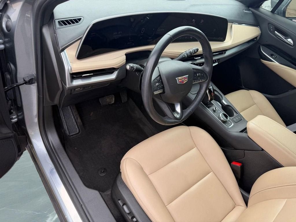 2024 Cadillac XT4 Luxury