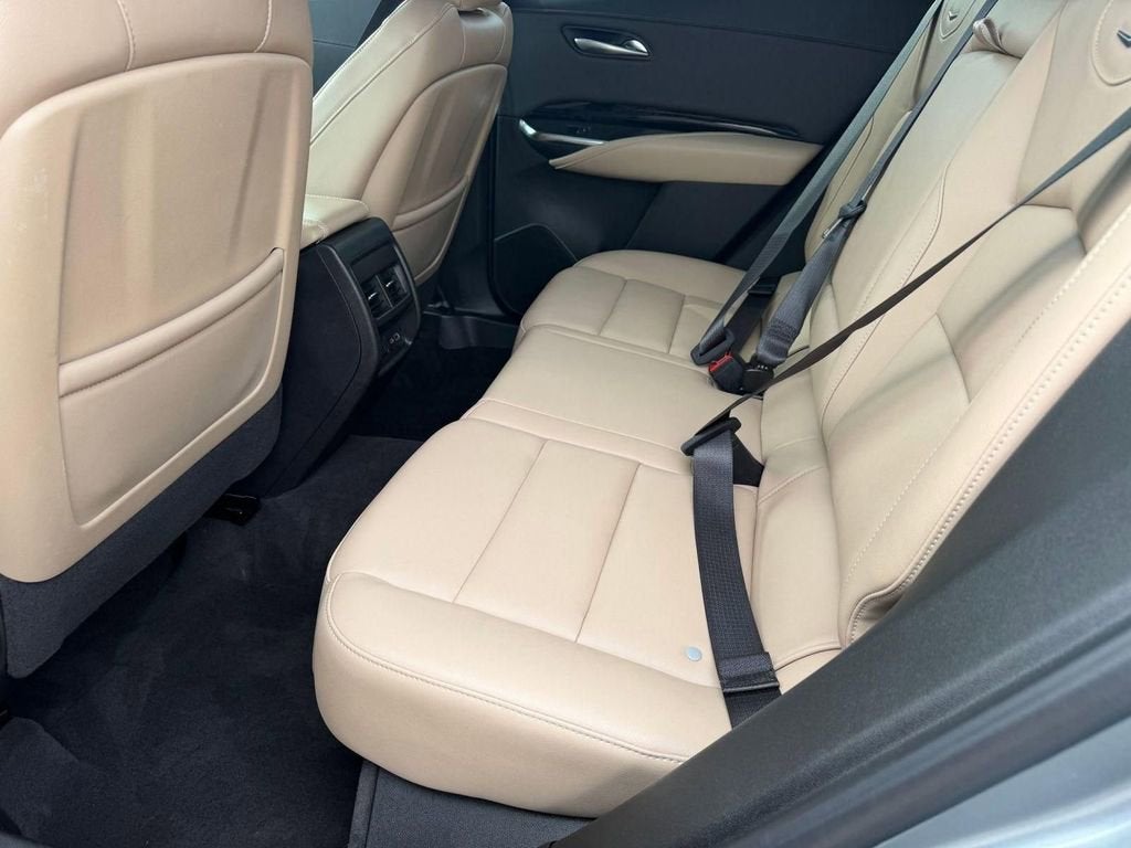 2024 Cadillac XT4 Luxury