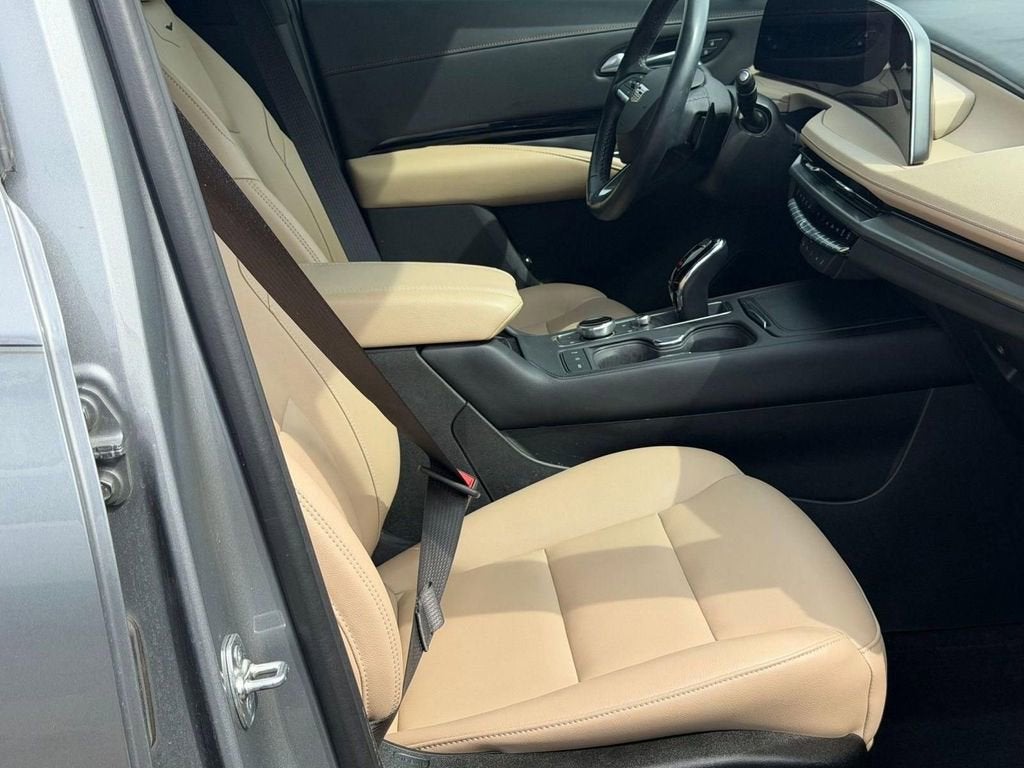 2024 Cadillac XT4 Luxury