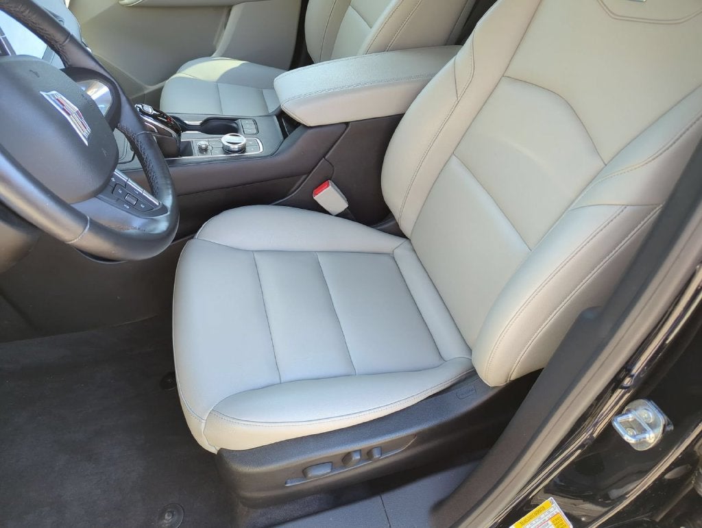 2023 Cadillac XT4 AWD Luxury