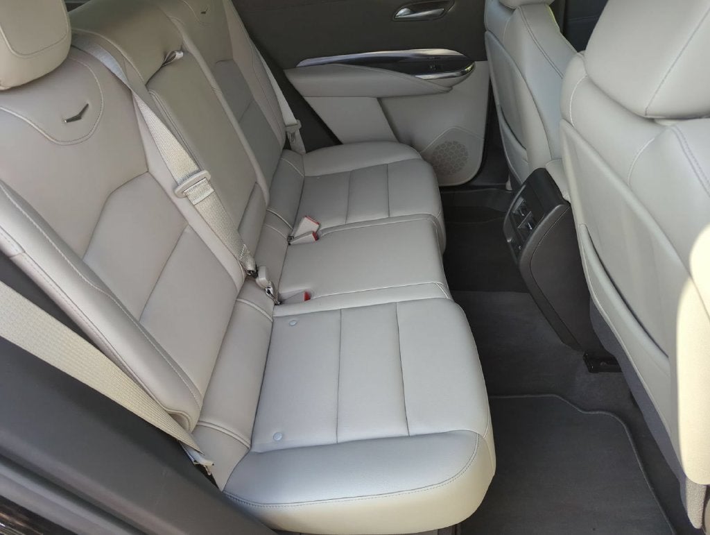 2023 Cadillac XT4 AWD Luxury