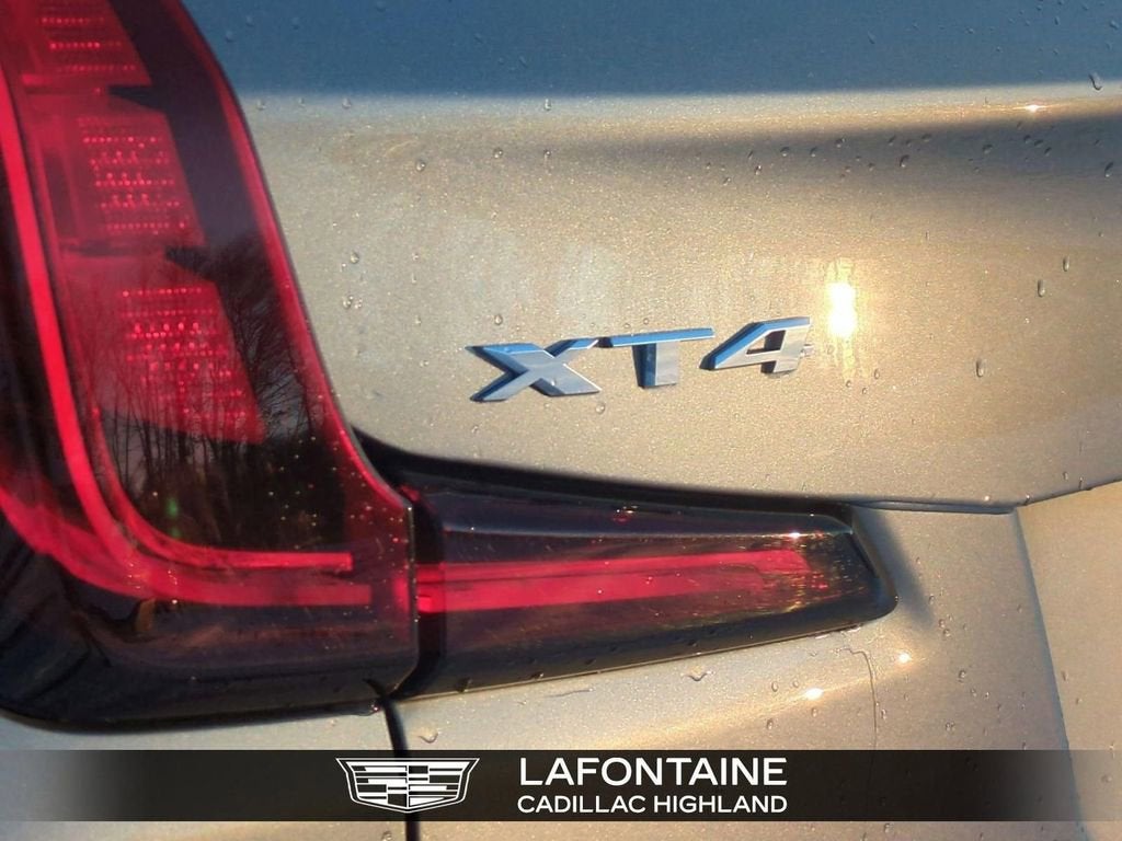 2023 Cadillac XT4 Luxury
