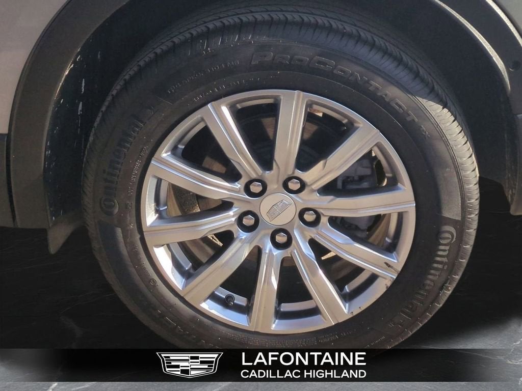 2023 Cadillac XT4 Premium Luxury