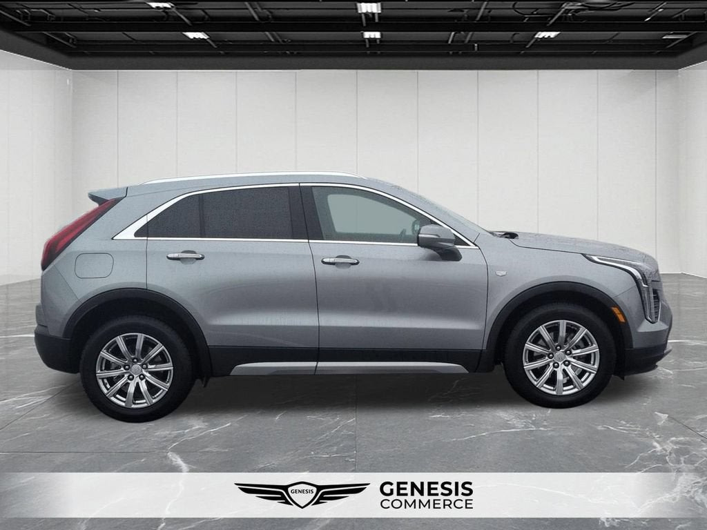 2023 Cadillac XT4 FWD Premium Luxury
