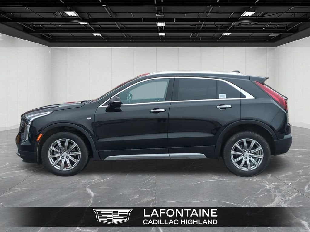2023 Cadillac XT4 Premium Luxury